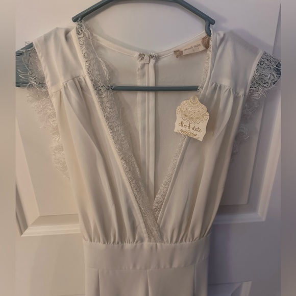 NWT Altar'd State White Long Pants Jumpsuit Size L - Picture 3 of 8